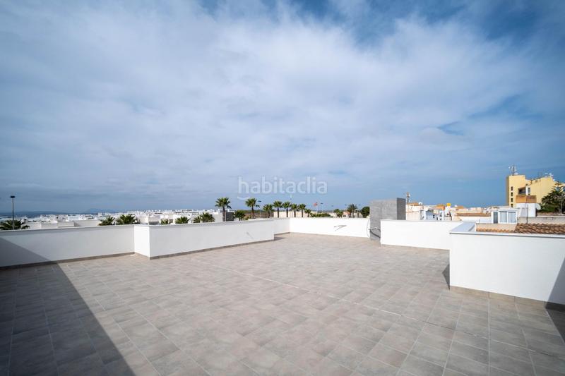 Foto 7cb93bc5-86f0-4b64-a3c2-c70781d4d6e6. Chalet avec chauffage piscine dans Aguas Nuevas Torrevieja