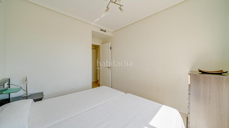 Foto ba42b823-2149-4ca1-99e3-eb56bb488908. Piccolo appartamento con riscaldamento piscina in Benidorm