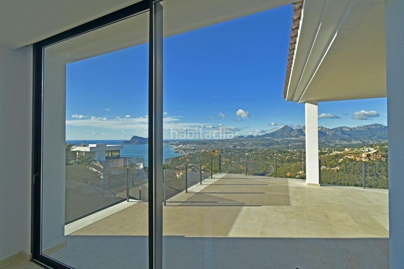 Foto 85c9ed60-7e3e-43ab-b473-9739e3b49fe7. Xalet amb aparcament piscina a Altea hills Altea