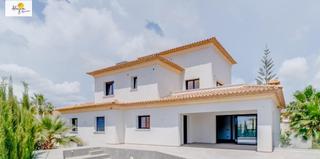 Chalet à Marisol Park - Ortembach - Los Almendros. Villa clásica nueva