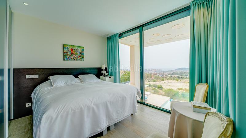 Foto 3836c1b2-d0f5-407e-bac7-a373978d54a5. Chalet with heating parking pool in Finestrat pueblo Finestrat