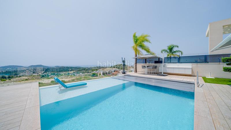 Foto 8ca8dab9-2548-46c6-a619-2179c1408d3d. Chalet with heating parking pool in Finestrat pueblo Finestrat