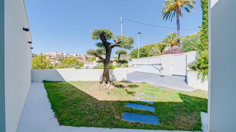 Foto 292e5504-0ada-40b7-8260-bf1486211a49. Chalet con riscaldamento parcheggio piscina in Mascarat Altea