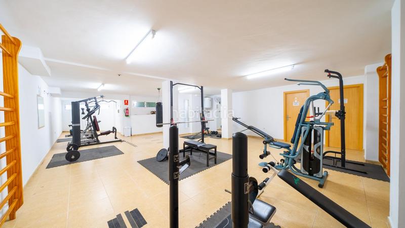 Foto f78f3751-c311-43b1-b05b-03270e76b352. Lloguer apartament amb calefacció aparcament piscina a Campello (el)