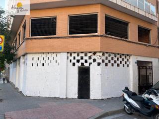 Local commercial  Carrer dr buades. Local comercial de 200m2 en zona carolinas altas en alicante en
