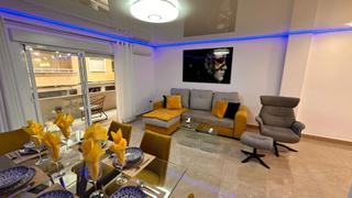 Apartament a Zona Playa del Cura. Apartamento reformado en torrevieja con licencia turistica