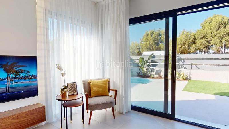 Foto ac73560f-2943-4e2b-9713-66830152180b. Chalet villa moderna independiente en roda golf, murcia en San Javier