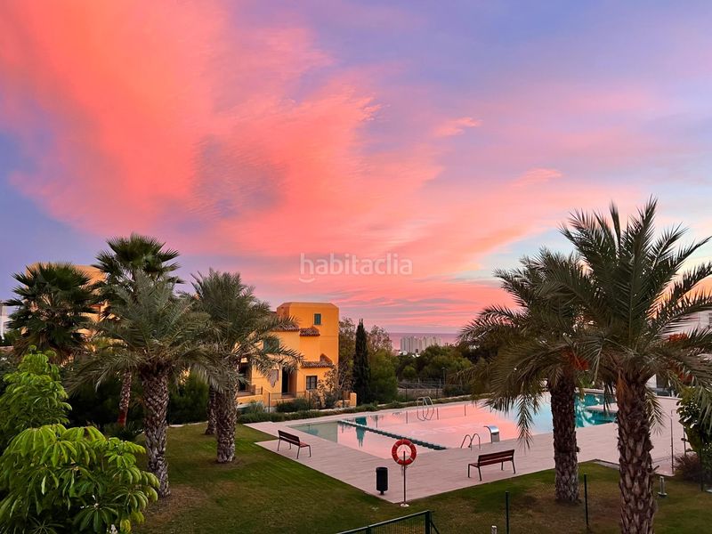 Foto d3fa7040-1c28-4f43-b5f9-a786bb600d79. Dúplex amb calefacció aparcament piscina a Golf Bahía Finestrat