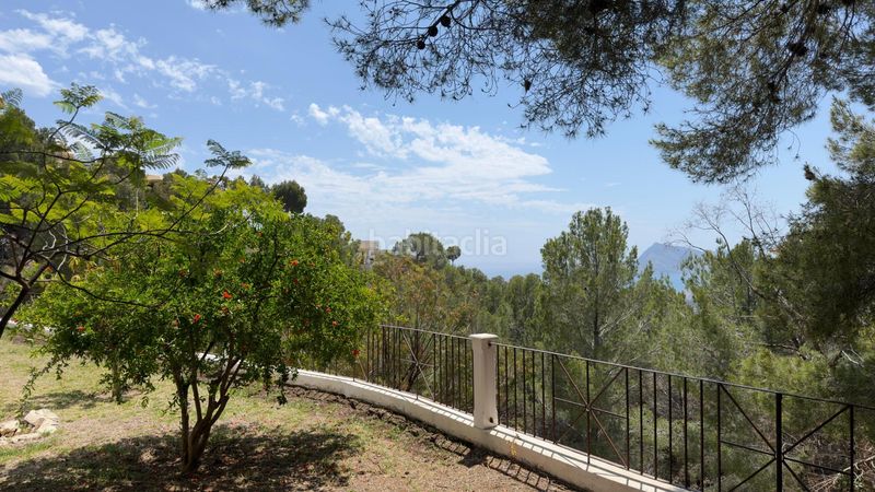 Foto 5899b59d-4a82-4539-901a-1b6c887a7f20. Xalet amb calefacció piscina a Altea la vella Altea