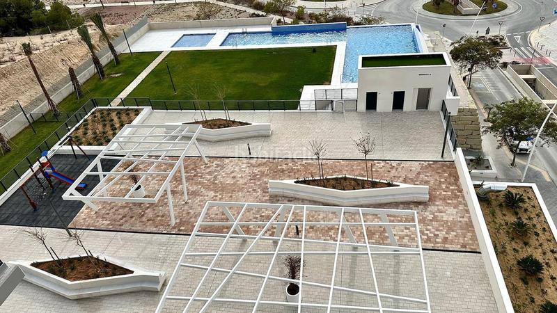 Foto 05eb71df-339c-4ed5-acaf-4c12705a925a. Piccolo appartamento con riscaldamento parcheggio piscina in Benidorm