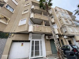 Piso en Las Piscinas Naturales. Apartamento en torrevieja en la  zona paseo maritimo,