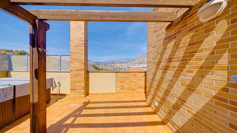 Foto 79ecbf99-8b96-4fdc-bcca-5fd632570cde. Lloguer àtic amb calefacció aparcament piscina a Vila Joiosa (la)