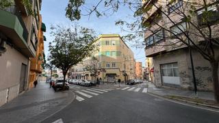 Rez-de-chaussée  Espronceda. Vivienda en planta baja para reformar ideal para inversores