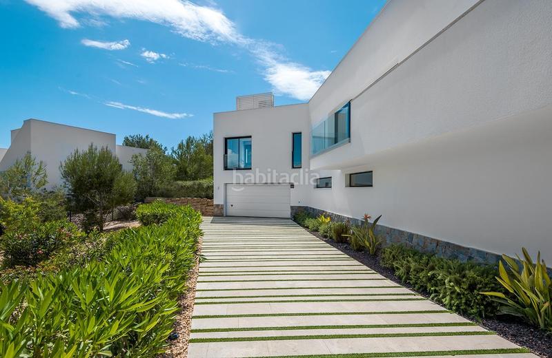 Foto 1c5c9c4e-abb7-4bde-a239-3a529f5689e7. Chalet con parcheggio piscina in Fontcalent Alicante