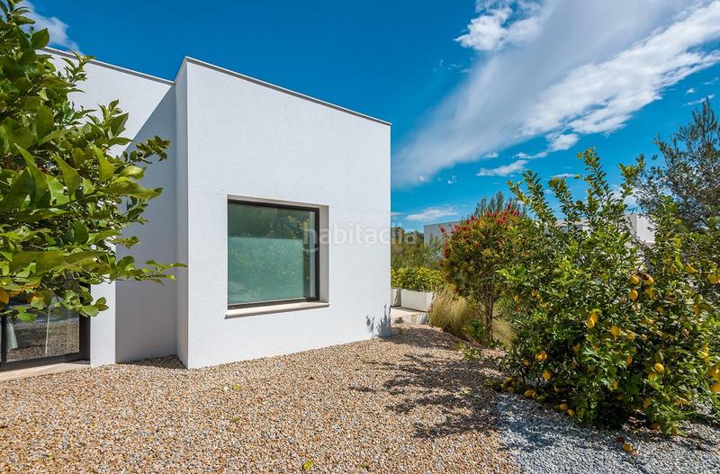 Foto 24b17996-90e6-48fd-9ec3-142e53bbf661. Chalet con parcheggio piscina in Fontcalent Alicante