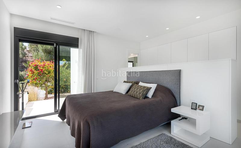 Foto 28344db0-4948-49c1-b045-1e4daf1db713. Chalet con parcheggio piscina in Fontcalent Alicante