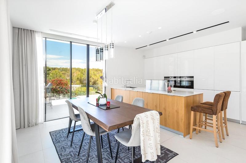 Foto 5665bb89-97c3-4cf0-bb72-51cba872a369. Chalet con parcheggio piscina in Fontcalent Alicante