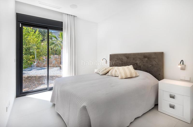 Foto 738c3e77-f2cc-4794-8363-cdf460e9b145. Chalet con parcheggio piscina in Fontcalent Alicante