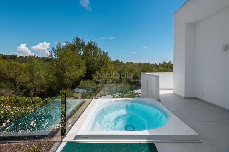 Foto 7b8aed30-b137-441f-92d4-2dce065a6909. Chalet con parcheggio piscina in Fontcalent Alicante