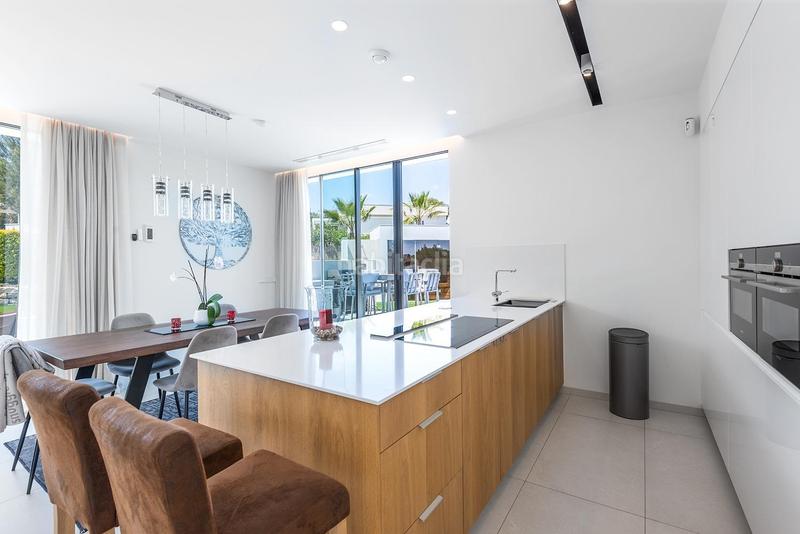 Foto 866d2d75-546e-476e-ab94-d93f4a4f8871. Chalet con parcheggio piscina in Fontcalent Alicante