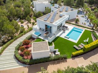 Chalet à Fontcalent. Villa de ensueño en las colinas golf con parcela de 1700m2