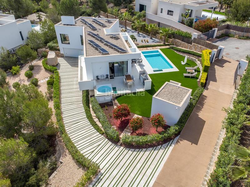 Foto 9d73d460-dadb-4607-ac48-74f9412f7aa7. Chalet con parcheggio piscina in Fontcalent Alicante