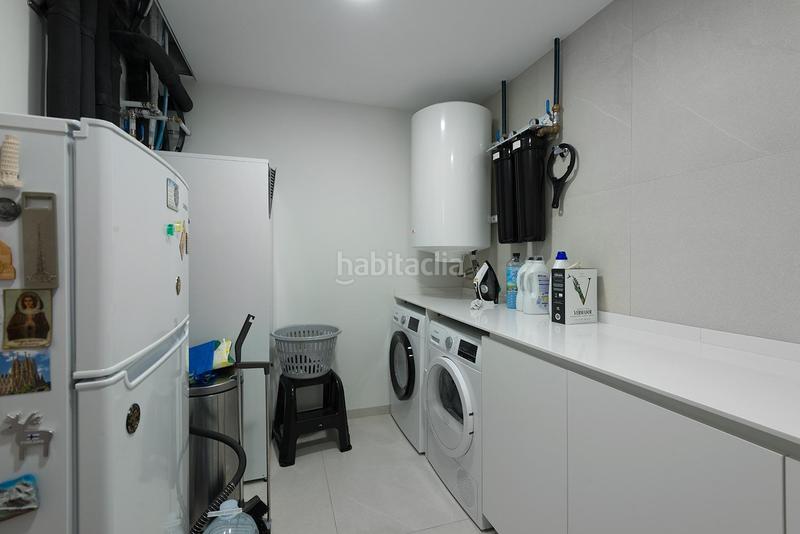 Foto a6ab1b90-bfe6-473d-b742-ed161818b671. Chalet con parcheggio piscina in Fontcalent Alicante