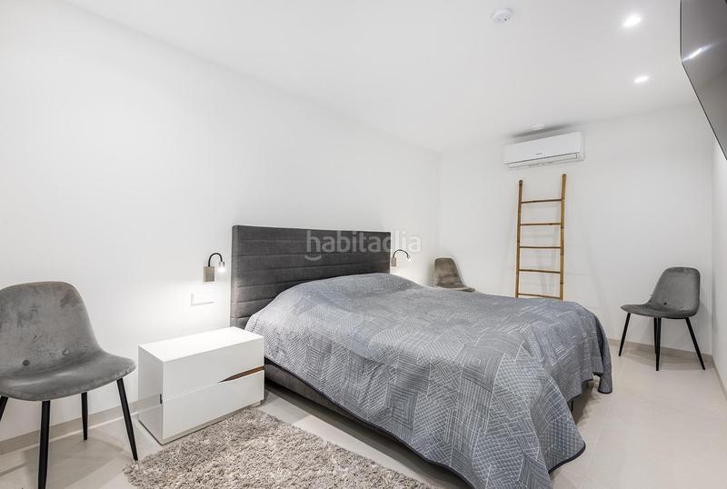 Foto dc3f5fc2-8077-425f-bfc8-bd451002f8b8. Chalet con parcheggio piscina in Fontcalent Alicante