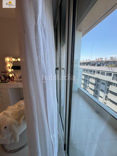 Foto ce14c2f5-5634-40fa-a3d8-dbf3df8bd782. Attico con riscaldamento parcheggio piscina in Penya-Roja - Avda. Francia Valencia