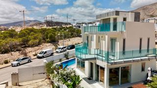 Chalet en Calle equador 17. Gran villa  en balcón de finestrat con vistas al mar