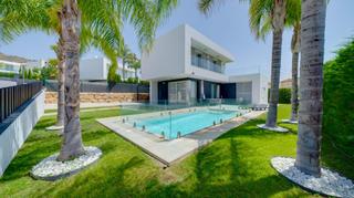 Location Chalet  Calle amsterdam. Alquiler larga temporada villa finestrat , golf bahia