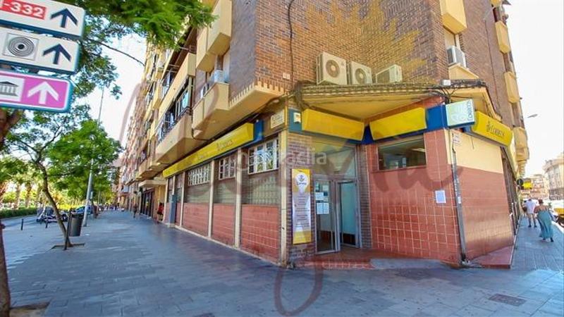 Foto a44476dc-a573-45ed-88e6-90bb12ae9544. Local comercial a Carolinas Altas Alicante