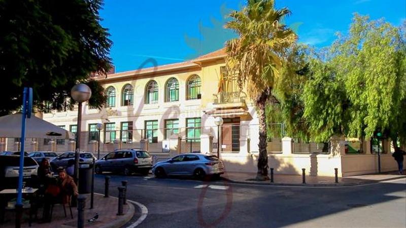 Foto b7cfa737-005f-4e12-acd3-9b23942bf13b. Local comercial a Carolinas Altas Alicante