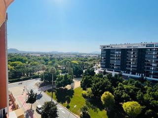 Apartamento  Periodista tirso marin. Piso en el pau 5 con increíbles vistas