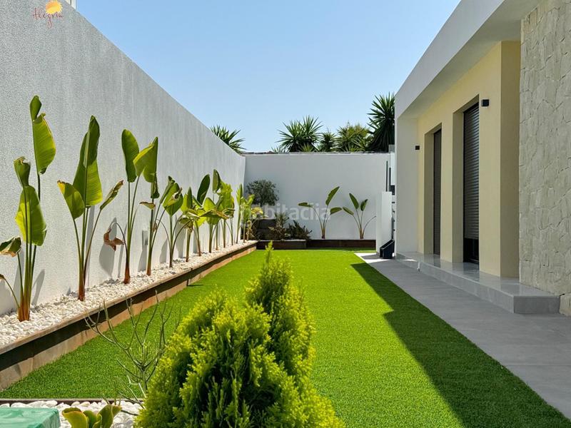 Foto 01e0c461-175e-433a-a6a3-617552d8b13e. Chalet mit heizung in Zona Carrefour - Urbanizaciones Torrevieja