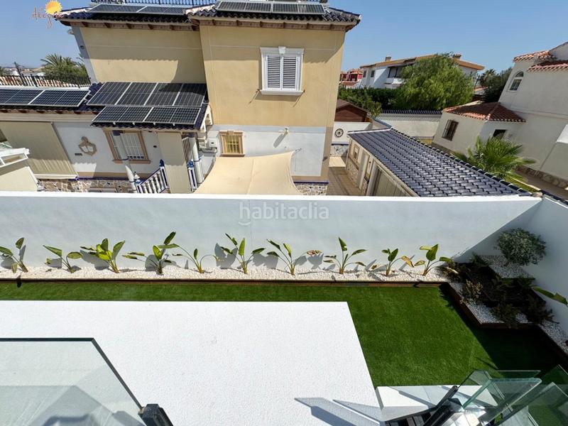 Foto 06f64ad0-ea02-4c3f-8e4e-dc152245fff1. Chalet mit heizung in Zona Carrefour - Urbanizaciones Torrevieja