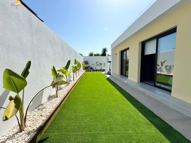 Foto 14aa0f8d-cc95-4a03-9c78-eddcf4dba21b. Chalet mit heizung in Zona Carrefour - Urbanizaciones Torrevieja