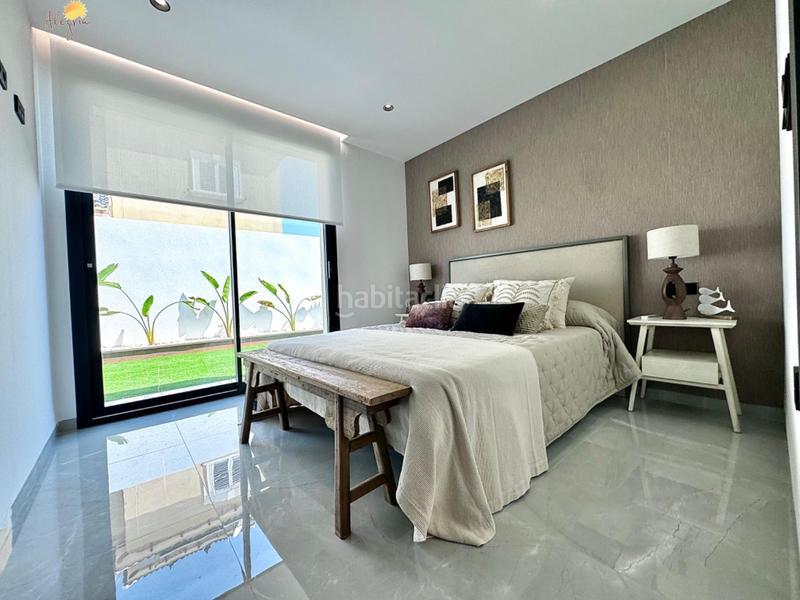 Foto 158899ac-7b7e-454d-a921-0425226985d7. Chalet mit heizung in Zona Carrefour - Urbanizaciones Torrevieja