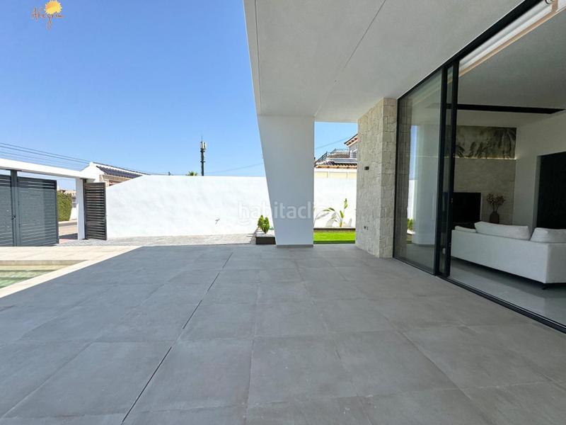 Foto 2548a57a-effa-40c7-a135-a9661bce402e. Chalet mit heizung in Zona Carrefour - Urbanizaciones Torrevieja