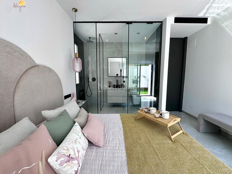 Foto 43540e79-9903-424d-9849-b8a1ae79f5b4. Chalet mit heizung in Zona Carrefour - Urbanizaciones Torrevieja