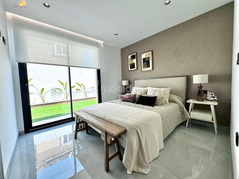 Foto 535c3188-d675-4b4e-b31c-67973b716ba4. Chalet mit heizung in Zona Carrefour - Urbanizaciones Torrevieja