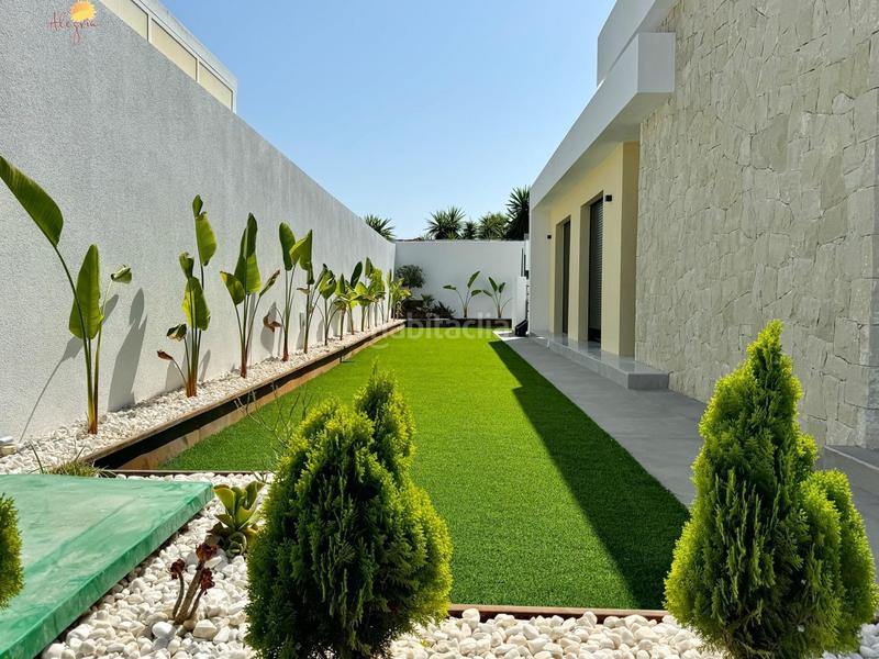 Foto ae9a7c50-d2b4-4d55-841d-ff93616d56bf. Chalet mit heizung in Zona Carrefour - Urbanizaciones Torrevieja