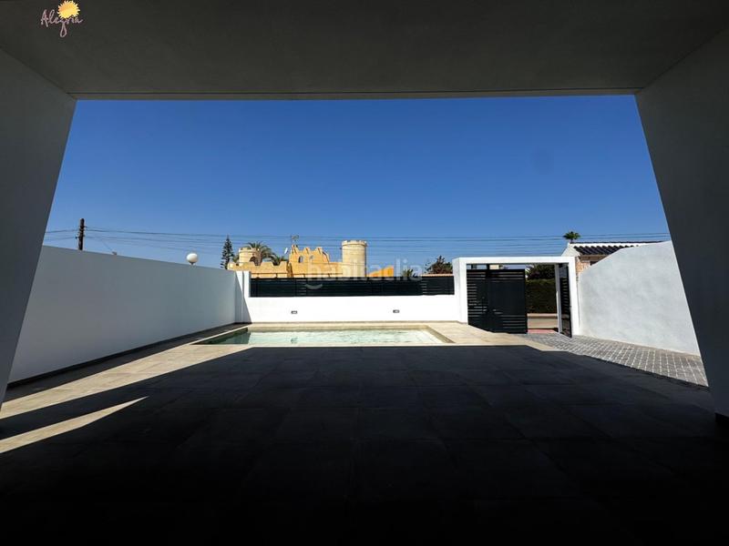 Foto f359c382-158e-4169-b5a9-3700dd69d157. Chalet mit heizung in Zona Carrefour - Urbanizaciones Torrevieja