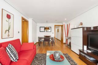 Penthouse in Puerto Deportivo. Atico en el centro de torrevieja. 110m2. garajetrastero. 3 dorm.