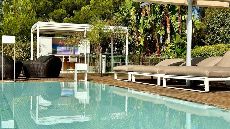 Foto cd366dde-28b8-4fcf-9a29-bb79ff16d752. Chalet avec chauffage parking piscine dans Altea la vella Altea