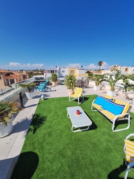 Foto 21eb6b30-24e5-4add-b7be-1ce7467cf701. Chalet con riscaldamento parcheggio piscina in Zona Carrefour - Urbanizaciones Torrevieja