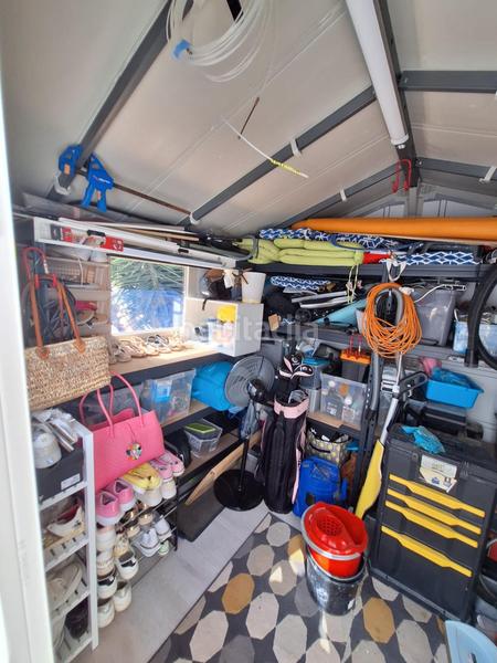 Foto 25d28a42-3aa8-43f9-b8ba-f6c09142f8e3. Chalet con riscaldamento parcheggio piscina in Zona Carrefour - Urbanizaciones Torrevieja