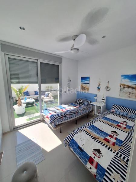 Foto 73cf27cb-2a11-413f-a936-7ebc204b9e3a. Chalet con riscaldamento parcheggio piscina in Zona Carrefour - Urbanizaciones Torrevieja