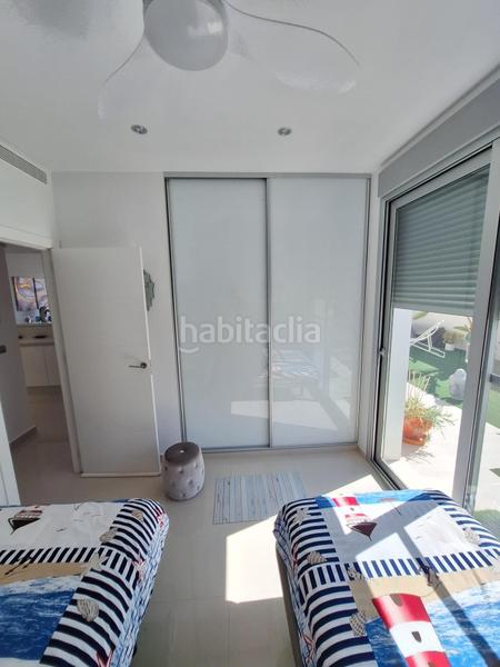 Foto 9f5fde95-41c2-42a0-9949-99008d4e2223. Chalet con riscaldamento parcheggio piscina in Zona Carrefour - Urbanizaciones Torrevieja