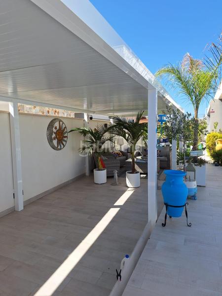 Foto df507867-fdaf-4714-b681-a7de802700e2. Chalet con riscaldamento parcheggio piscina in Zona Carrefour - Urbanizaciones Torrevieja